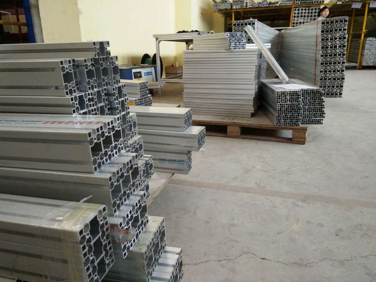 明晟機械推出新型模具分離裝置 專利保障鋁型材擠壓效率