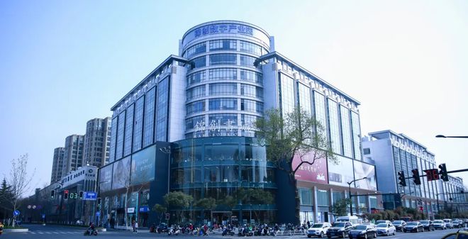南京商業(yè)地產(chǎn)周報 南京出臺14條舉措促進(jìn)服務(wù)消費(fèi)高質(zhì)量發(fā)展；龍江新城市廣場二期加速推進(jìn)……(圖10)