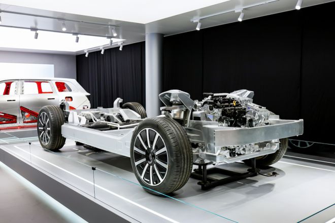 九游官網(wǎng)入口：賽力斯超級(jí)工廠榮獲“2024新汽車·年度最佳工廠” 樹立新智造典范(圖2)