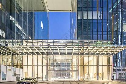 深圳市三鑫科技斬獲幕墻雙軌吊運系統(tǒng)專利助力建筑行業(yè)變革！