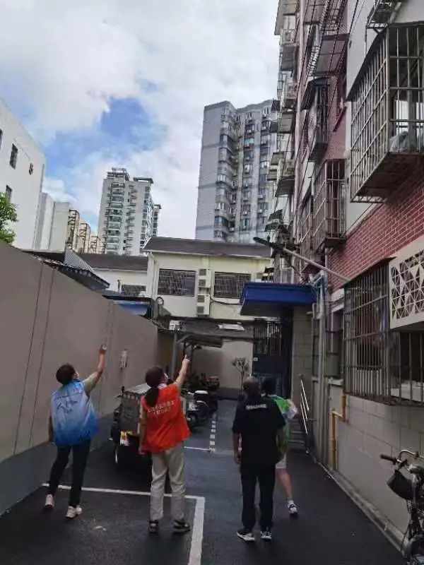 武漢龍安港匯城寫字樓：適合哪些類型企業(yè)物業(yè)服務(wù)怎么樣？