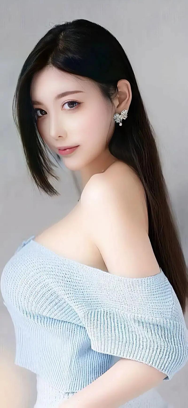 九游體育：坐在黑的發(fā)紫的巨龍上寫作業(yè)好嗎英文