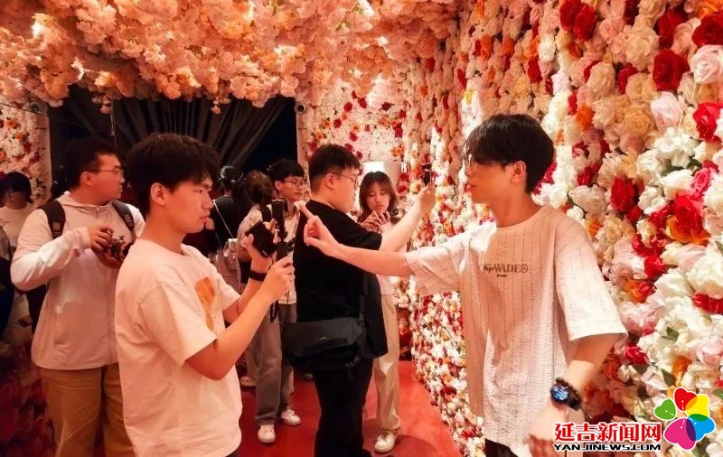九游體育：青春達(dá)人探線延吉 “會(huì)飛的夏天”(圖3)